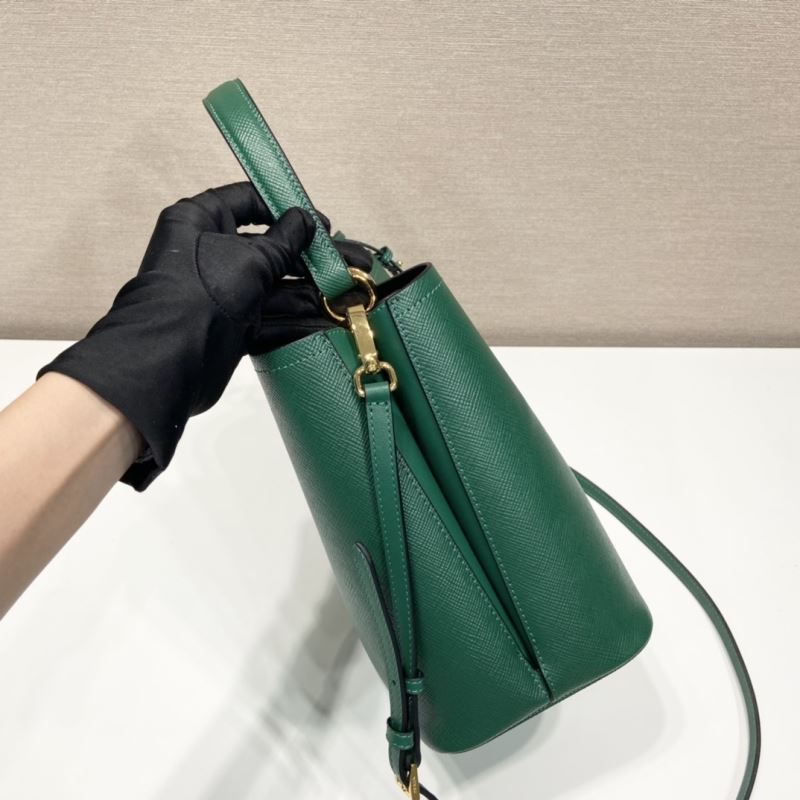 Pra*a tote bags